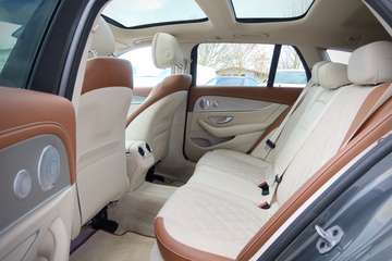 Mercedes-Benz E 200 d#Avantgarde + designo#LUFT#ACC#PANO – Bild 21
