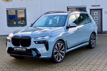 BMW X7 xDrive 40d M-Sport#KRISTAL#B&W#SKY# – Bild 1