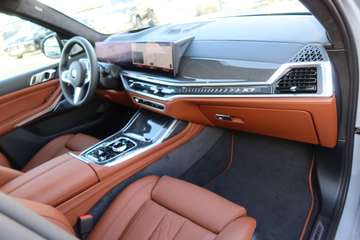 BMW X7 xDrive 40d M-Sport#KRISTAL#B&W#SKY# – Bild 19