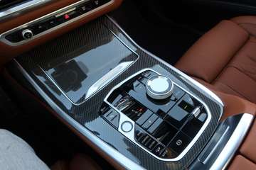 BMW X7 xDrive 40d M-Sport#KRISTAL#B&W#SKY# – Bild 22