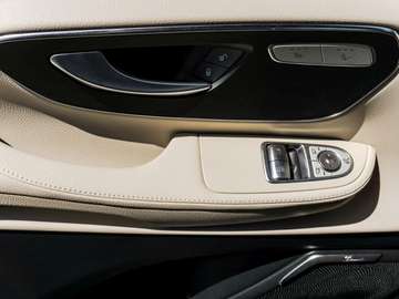 Mercedes-Benz V 300 d 4M AVANTGARDE Lang AMG Night Distronic – Bild 17