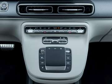 Mercedes-Benz V 300 d 4M AVANTGARDE Lang AMG Night Distronic – Bild 24