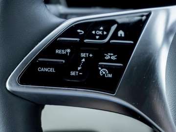 Mercedes-Benz V 300 d 4M AVANTGARDE Lang AMG Night Distronic – Bild 26