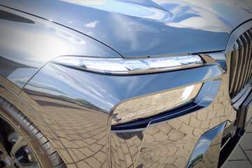 BMW X7 xDrive 40 d M Sport VOLL//FULL-STOCK – Bild 3