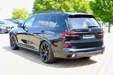 BMW X7 xDrive 40 d M Sport VOLL//FULL-STOCK – Bild 9