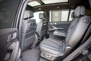 BMW X7 xDrive 40 d M Sport VOLL//FULL-STOCK – Bild 18