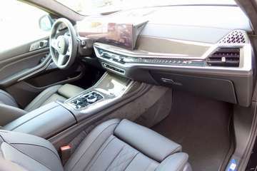 BMW X7 xDrive 40 d M Sport VOLL//FULL-STOCK – Bild 12