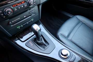 BMW 325i xDrive#XENON#TEMP#MEMORY#8xALU – Bild 16