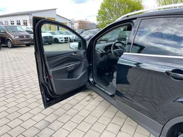 Ford Kuga Titanium 2.0 TDCi 4x4 Aut/StandH/ACC/Kamera – Bild 10