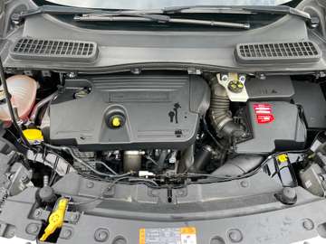 Ford Kuga Titanium 2.0 TDCi 4x4 Aut/StandH/ACC/Kamera – Bild 28