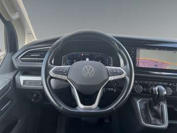 Volkswagen T6.1 Multivan Generation Six 4MOTION StandHZG Na – image 3