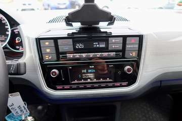 Volkswagen e-load up!#CCS#KAMERA#SITZH#TEMP#8xALU – image 16