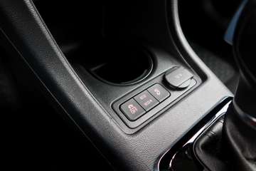 Volkswagen e-load up!#CCS#KAMERA#SITZH#TEMP#8xALU – image 17