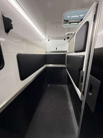 Ford Transit KRISMAR UMBAU – Bild 4