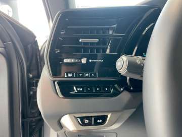 Lexus RX 450h + 2,5 l E-CVT, 4x4 Plug-in 5-Türer LUXUR – Bild 16
