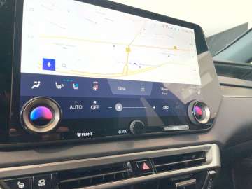 Lexus RX 450h + 2,5 l E-CVT, 4x4 Plug-in 5-Türer LUXUR – Bild 20