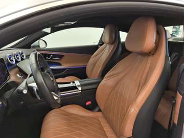 Mercedes-Benz CLE 300 4M Coupé AMG Prem Plus Pano Distr 360 Bu – Bild 19