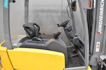 Jungheinrich EFG 320 N – Bild 4