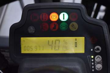 Jungheinrich EFG 320 N – Bild 9