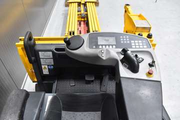Jungheinrich EFX 410 – Bild 6