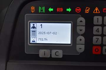 Toyota RRE 140 HCC – Bild 8
