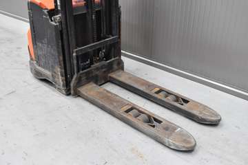 Toyota SWE 120 – Bild 4